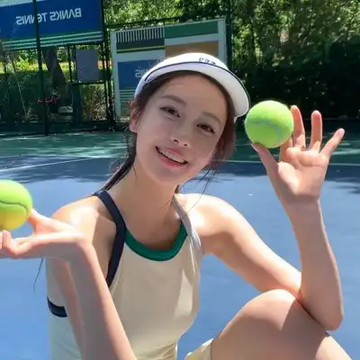 丁一英